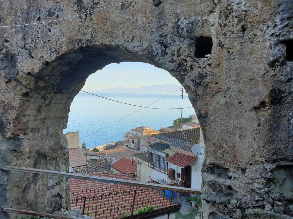 2 Bed Apartment In The Historical Center Pizzo Pizzo  Exterior photo